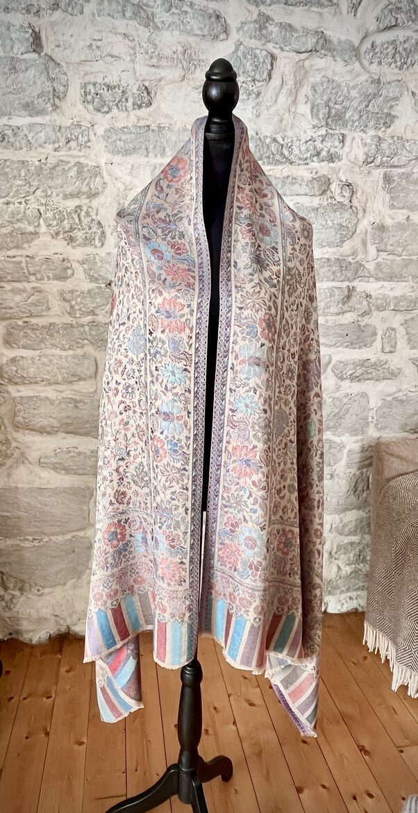 Floral Elegance Shawl