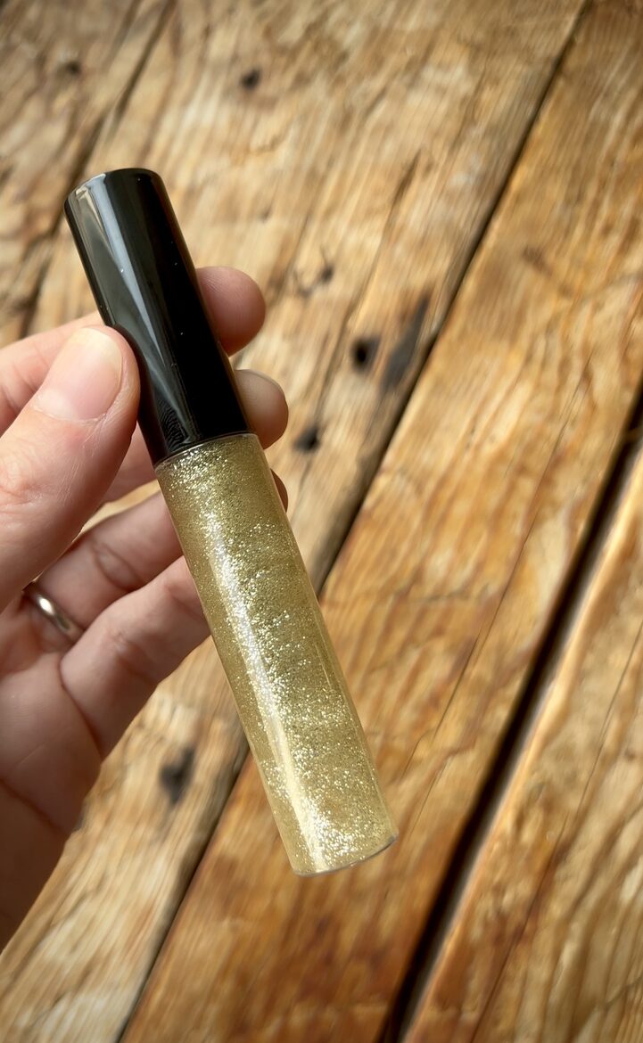 Sädelev silmalainer- silmasära