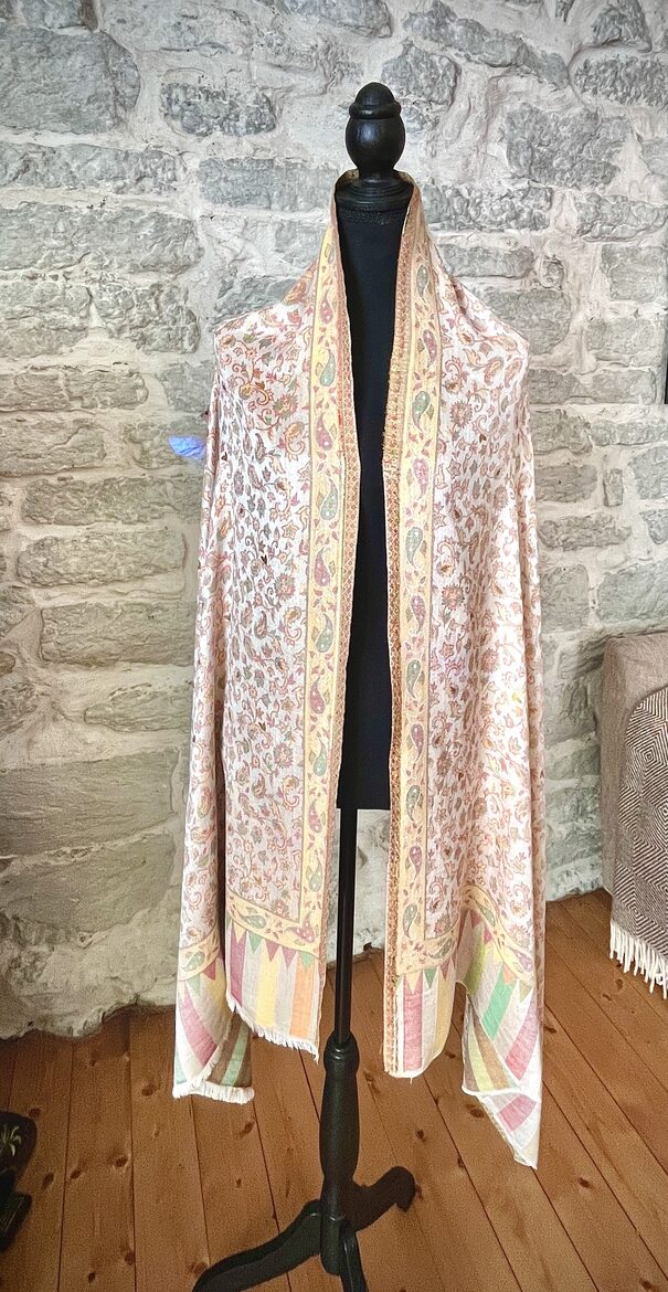 Pastelne Harmoonia Sall