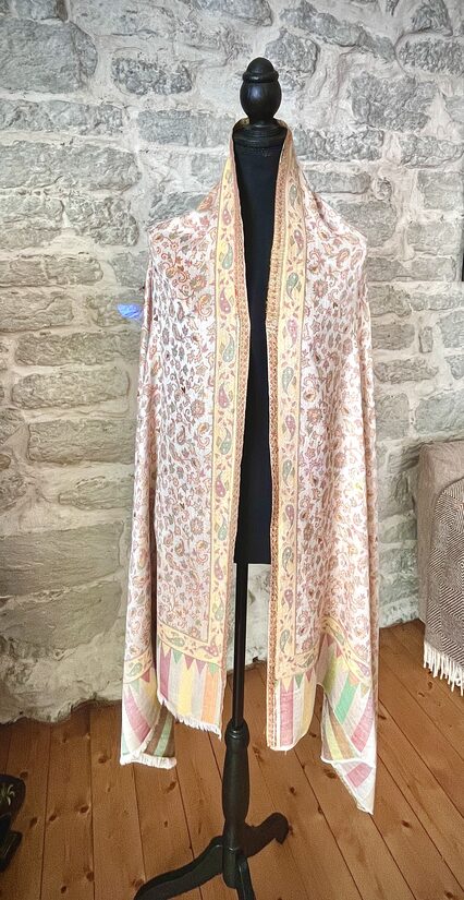 Pastelne Harmoonia Sall